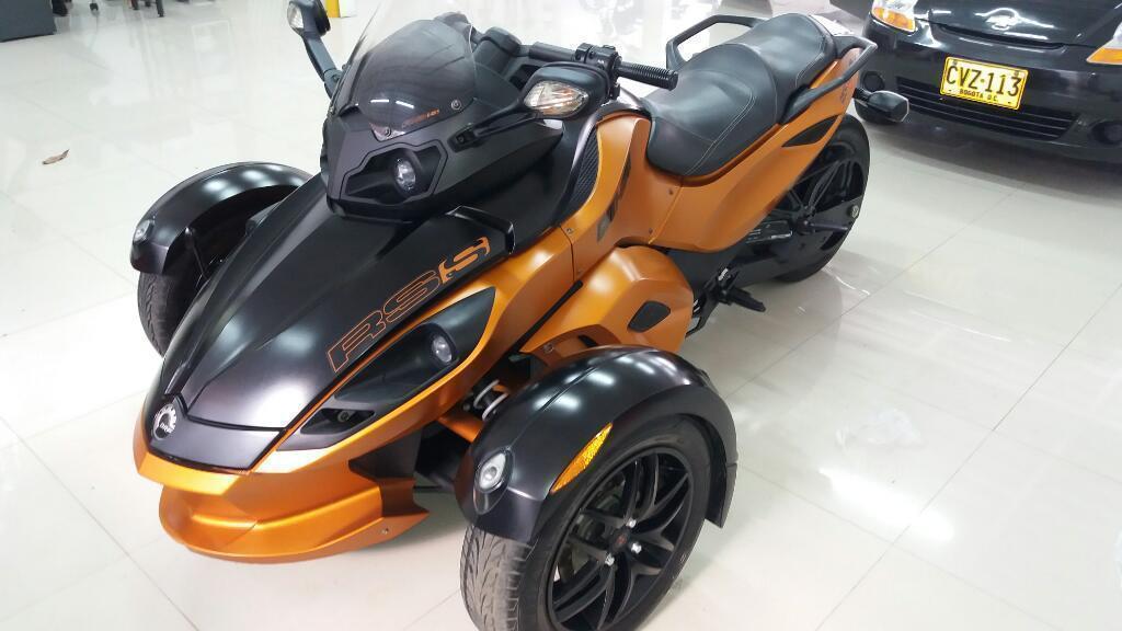 Vendo Can Am Spyder 2011