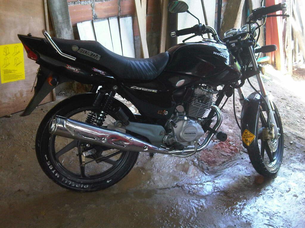 Vendo Moto Honda Modelo 2011