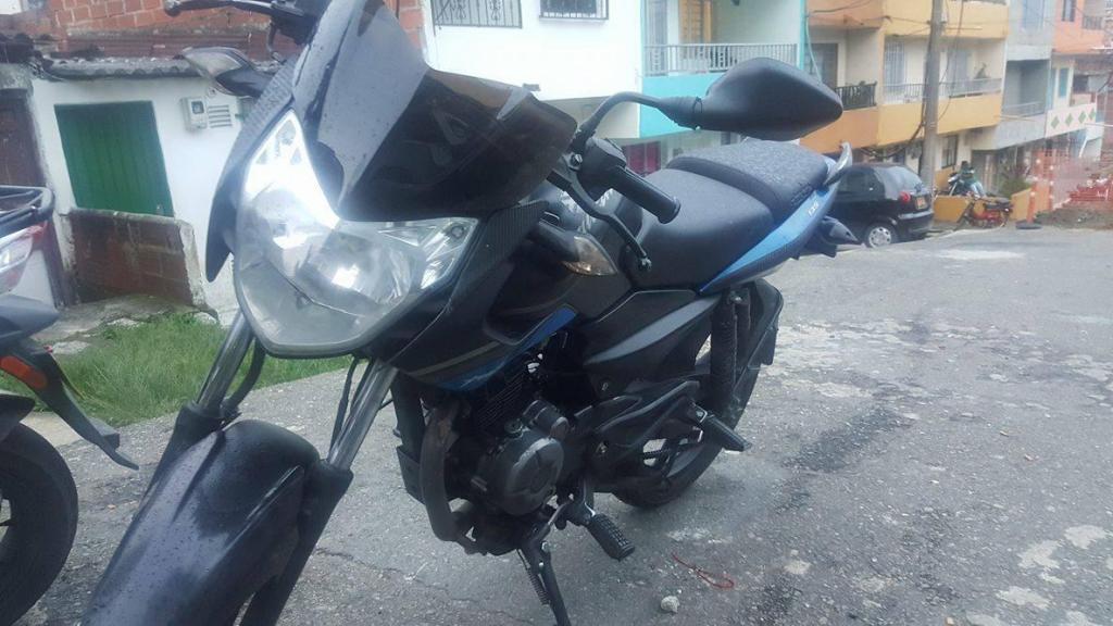 VENDO PULSAR 135 LS