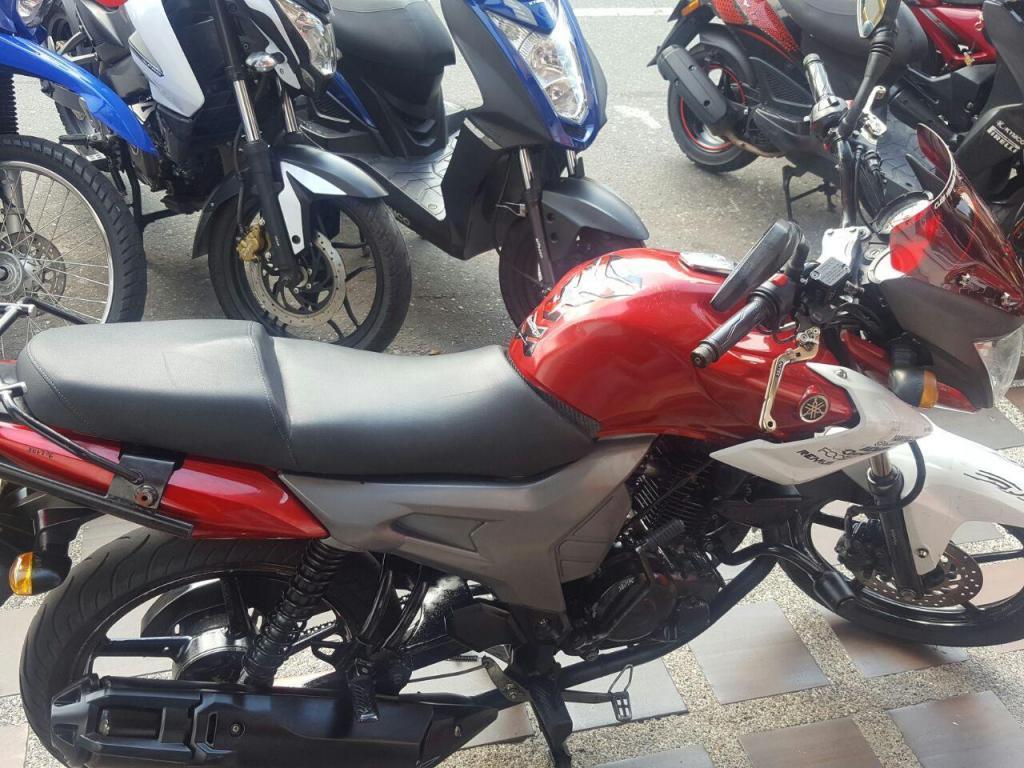 Yamaha Szr 2013