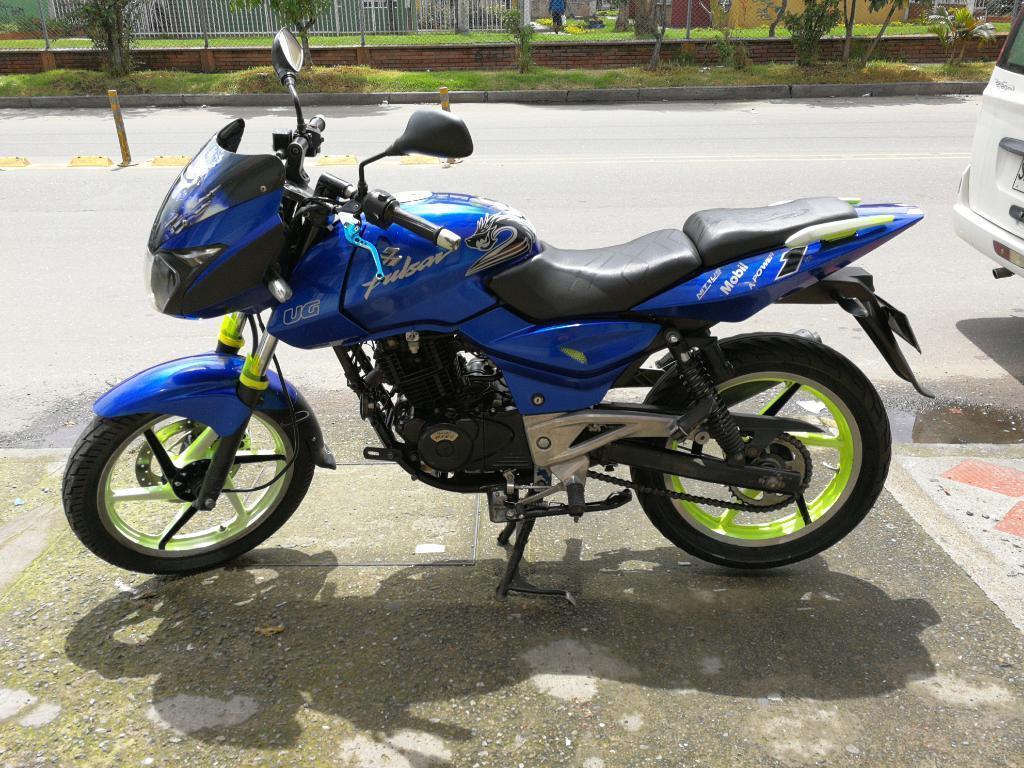 Vendo Pulsar 180ug 2010