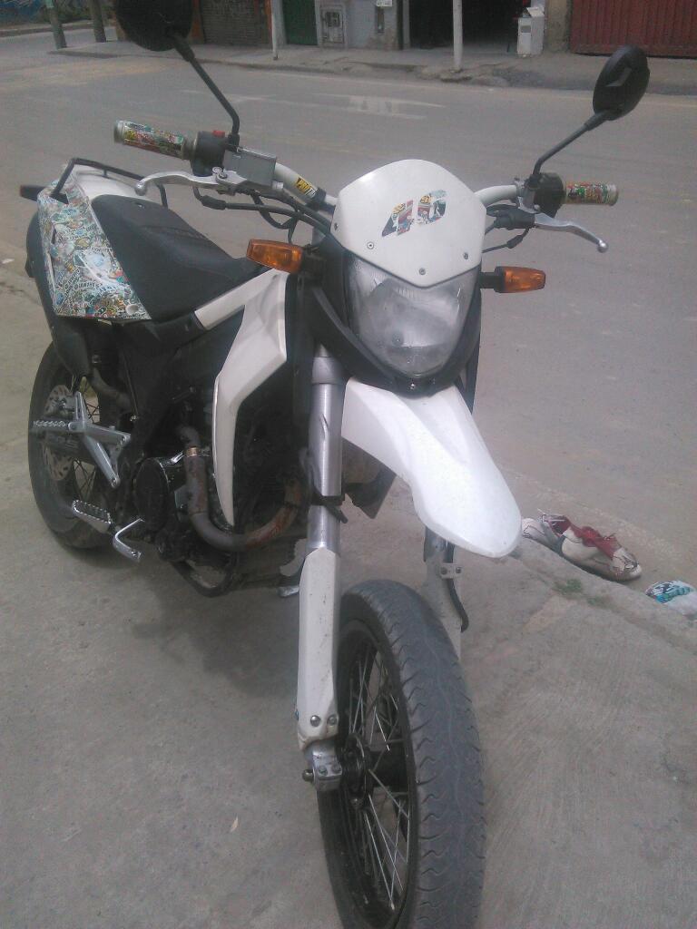 Vendo Moto 2014