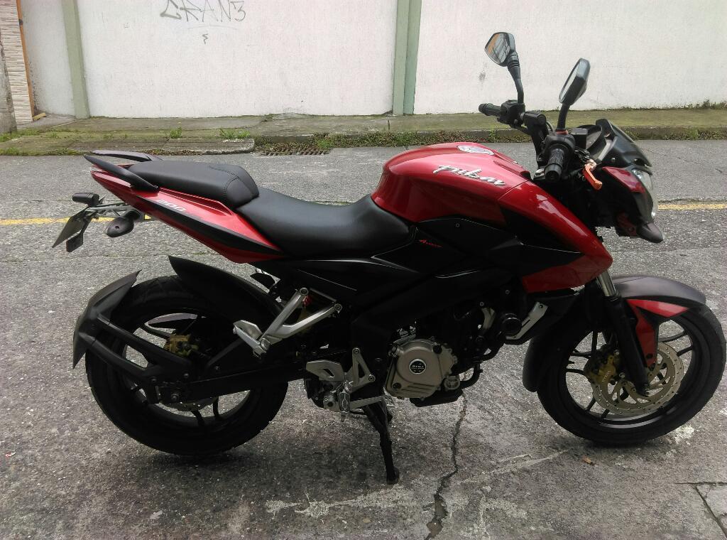 Pulsar 200