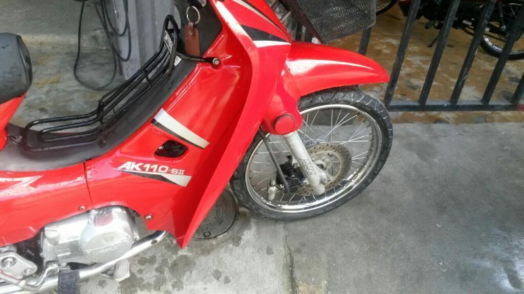 Vendo Moto Akt