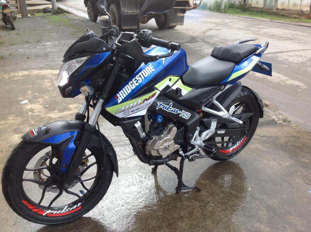 ¡¡¡GANGASOOO!!!!VENDO PULSAR NS 200 MELAAA!!!!! COMO NUEVAAAA!,!!!!!