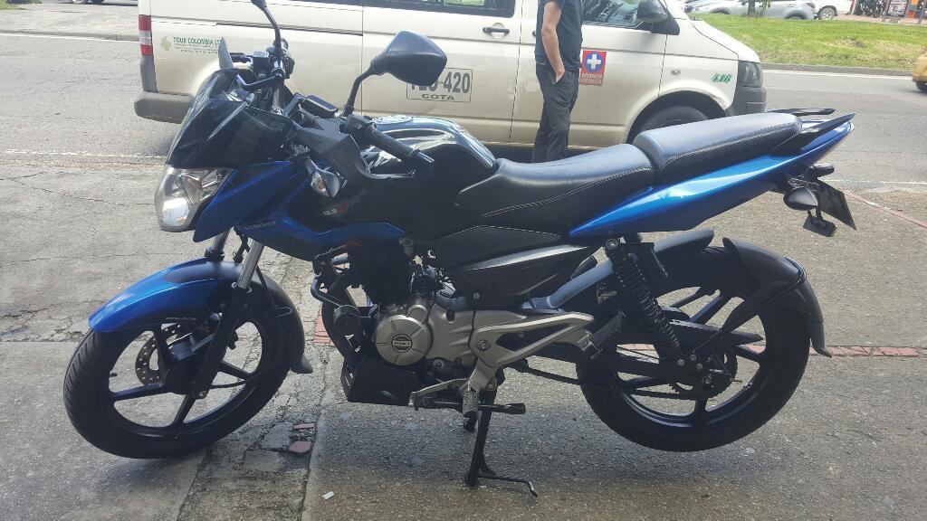 Pulsar 135 2013 impecable