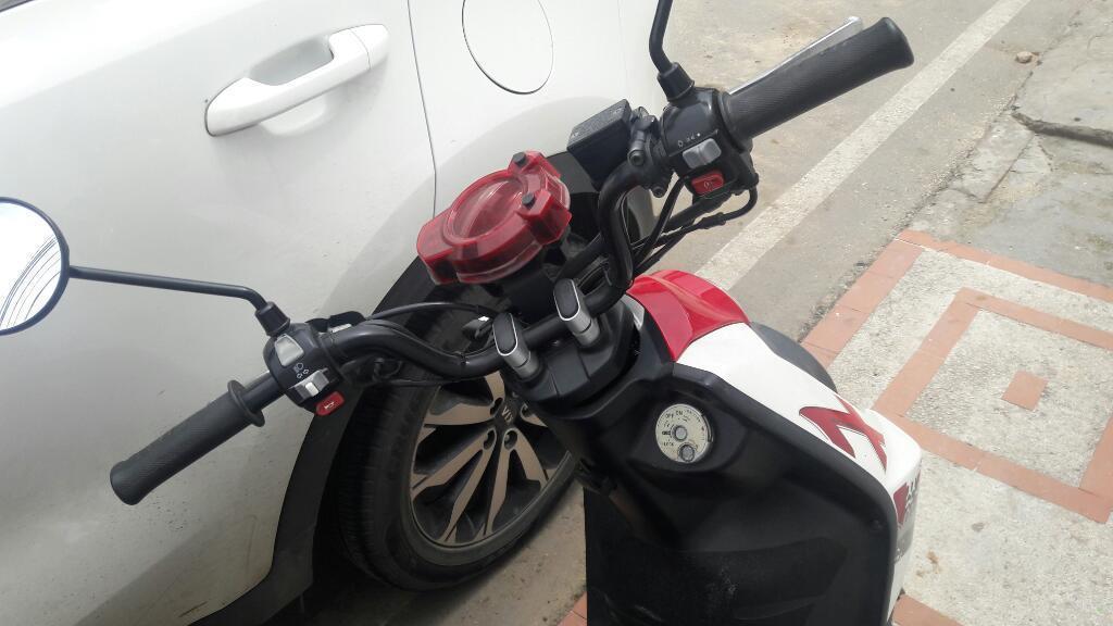 Vendo Moto Bwis 2014