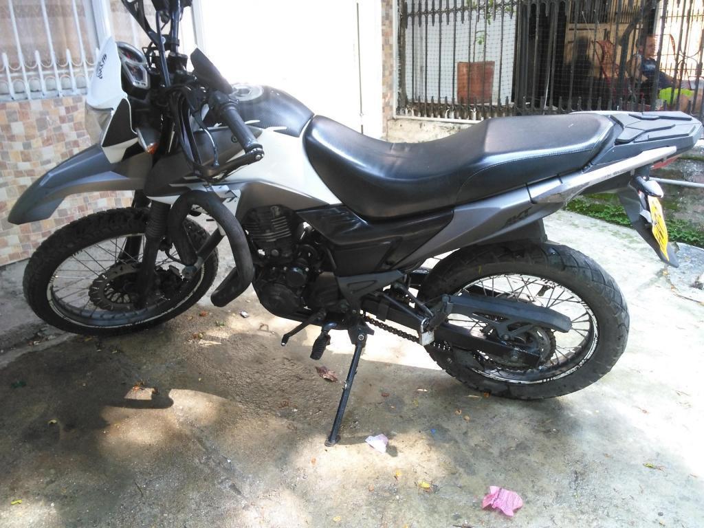 akt 125 modelo 2014, poco uso