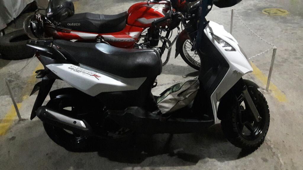 Vendo Akt Dinamyc 125 Modelo 2015