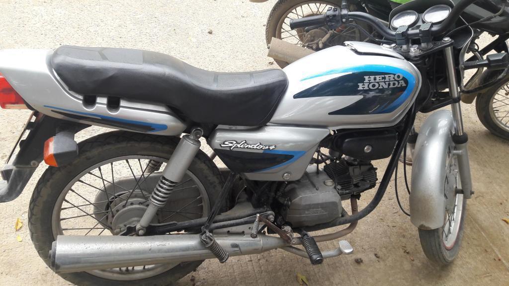 VENDO MOTO EXCELENTE ESTADO