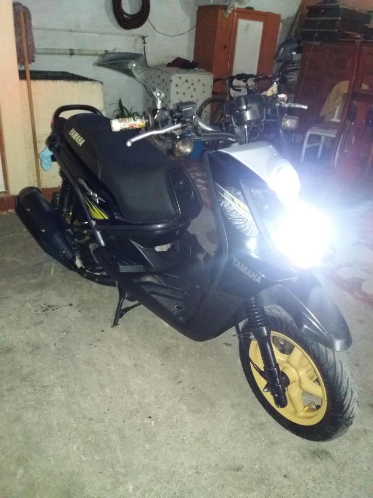 vendo o cambio hermosa yamaha bwsx modelo 2015,papeles al dia