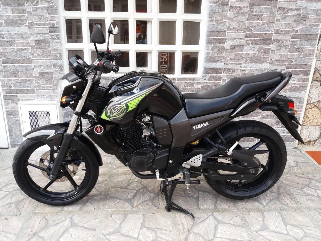 vendo o cambio yamaha fz16 modelo 2015,en excelente estado,papeles al dia