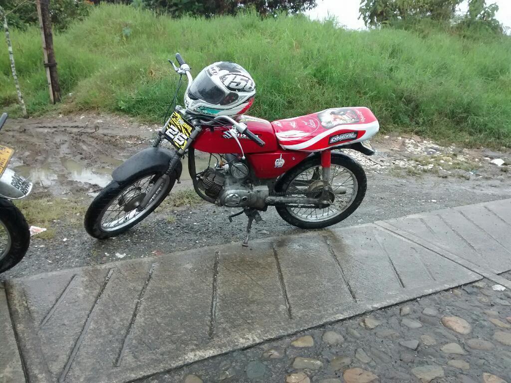 Vendo Moto Susuky