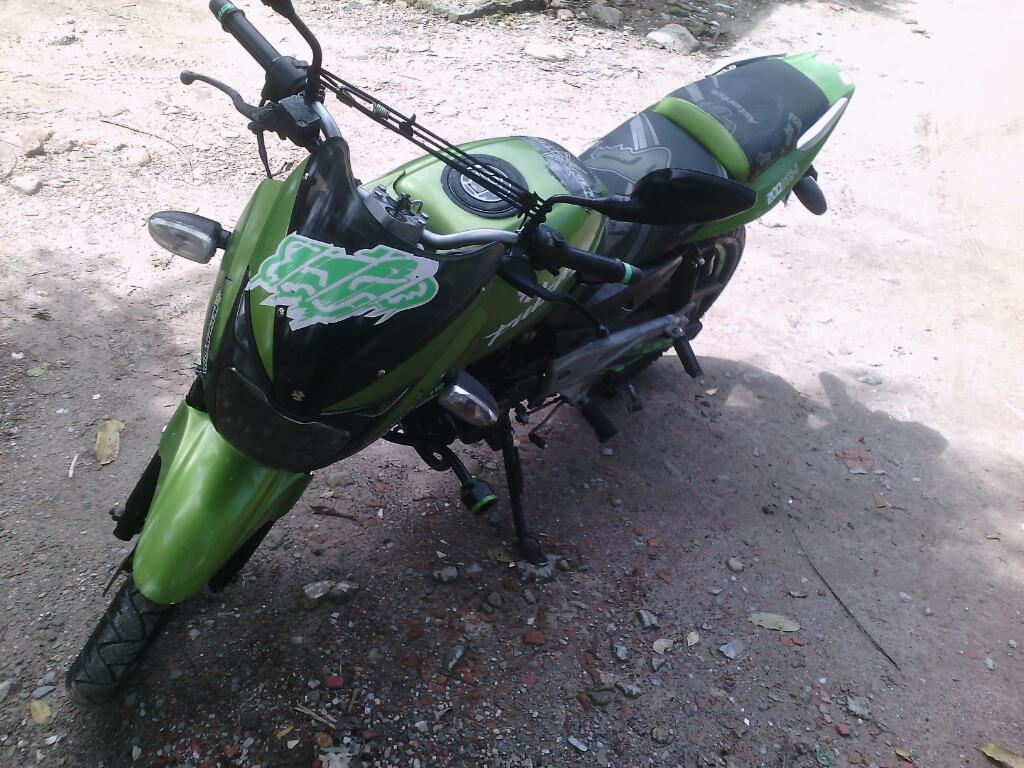 Vendo Moto Pulsar 200