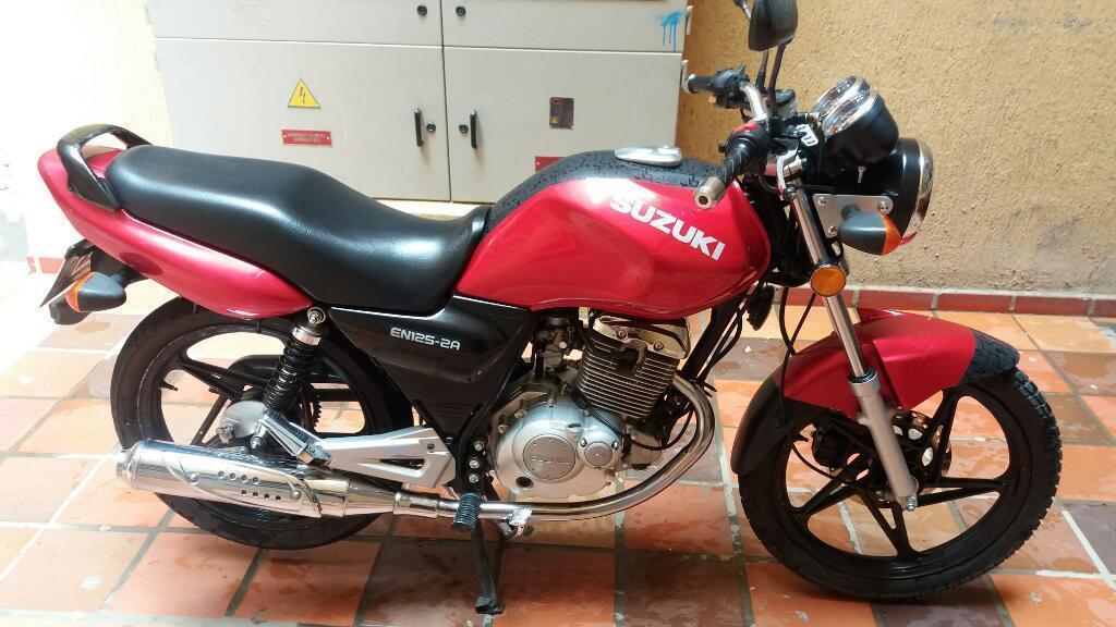 Moto en Venezolana Color Rojo