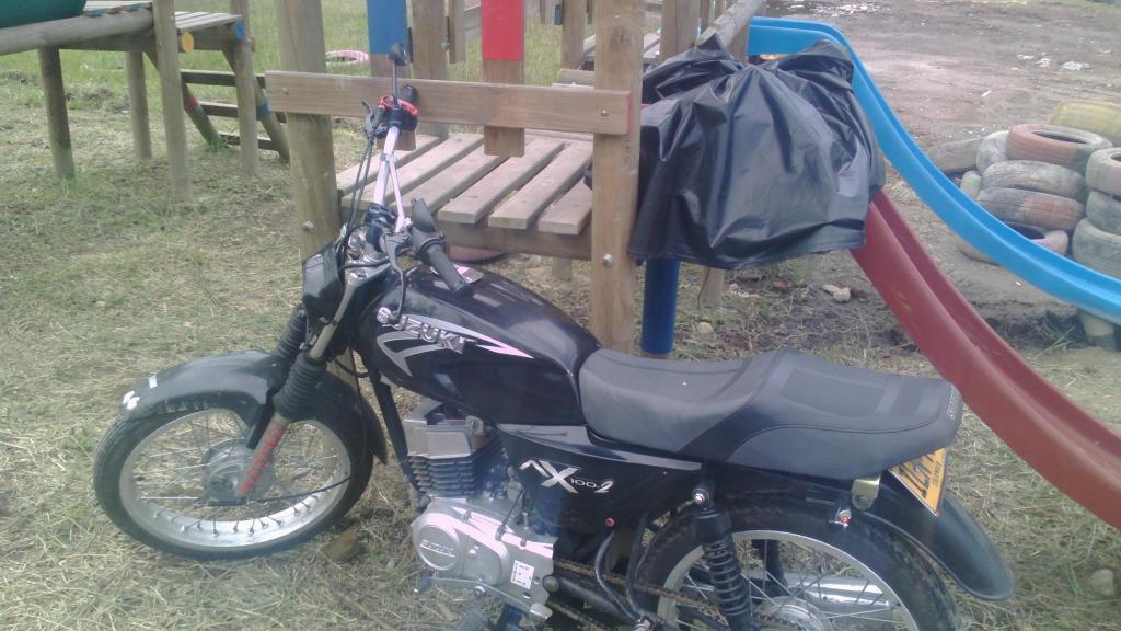 Vendo Moto Ax 100