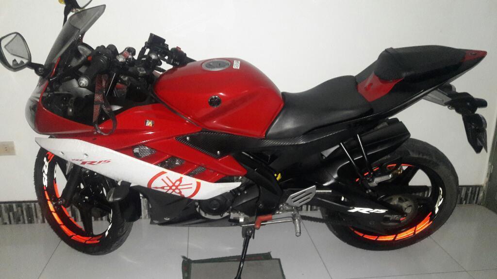 Yamaha R15 Modelo 2015