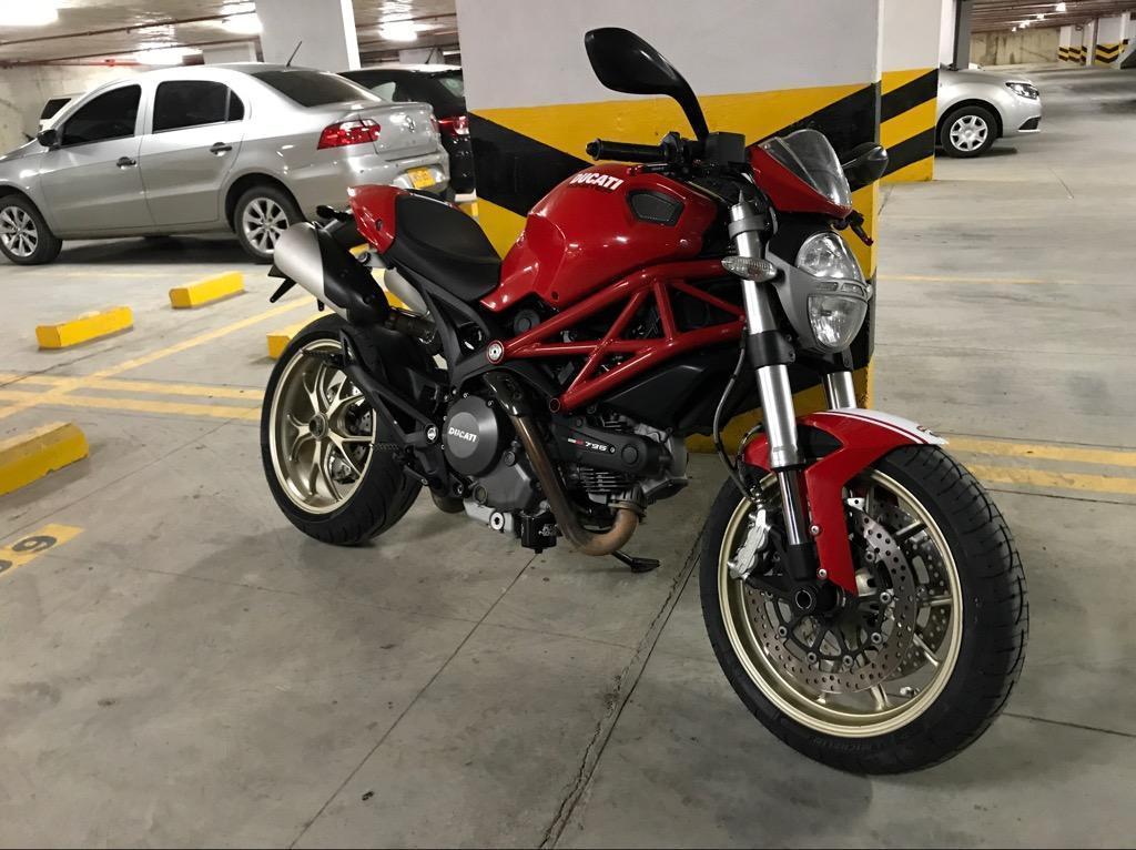 Ducati Monster 796 Edición Especial