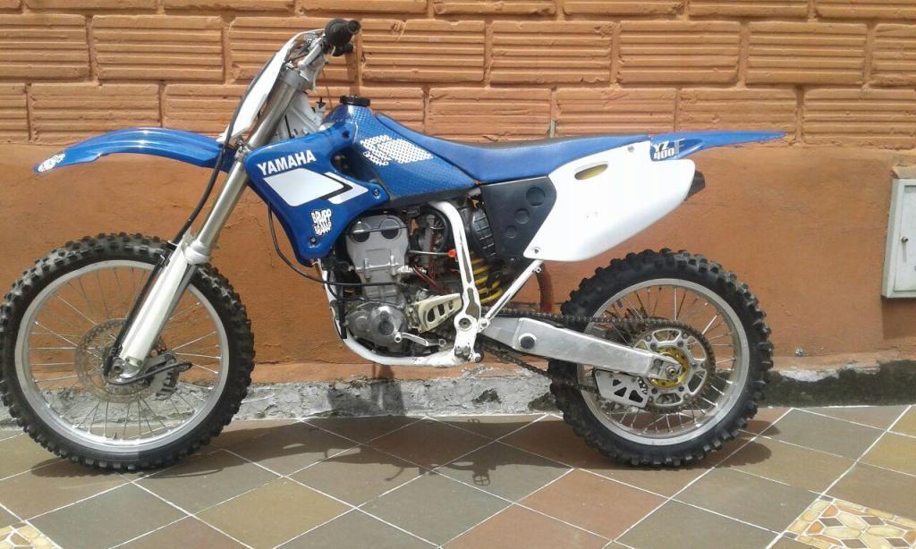 YAMAHA YZ 400F 1999