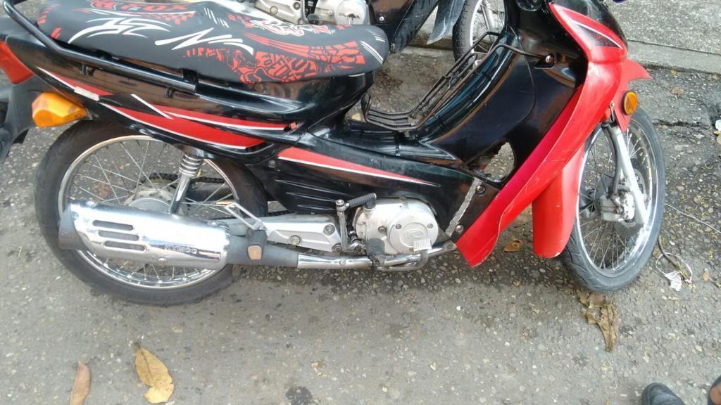 Se vende Activ 110, Papeles hasta mayo 2018