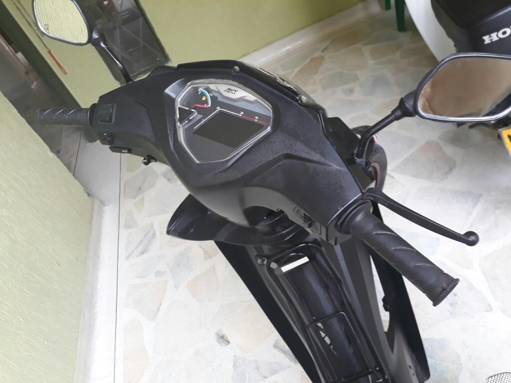 Vendo Moto Buena