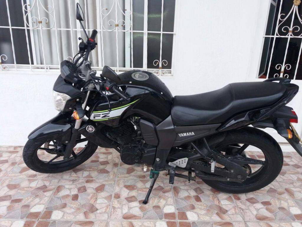 Vendo Fz16 Modelo 2015