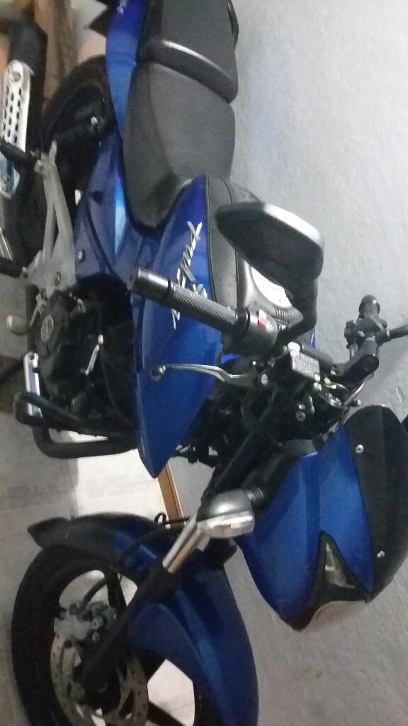 Pulsar 180 2012