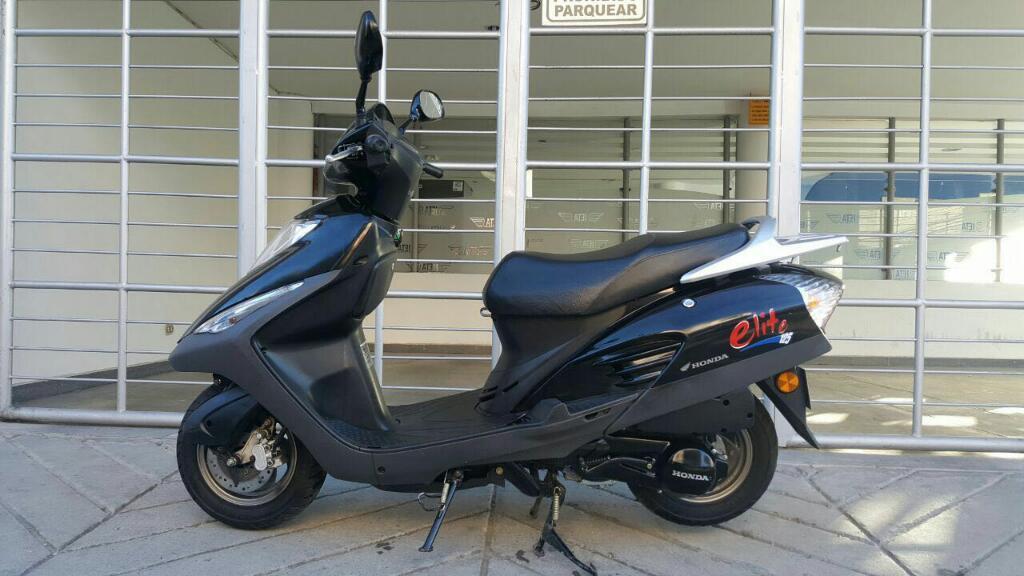 Vendo Barata Honda Elite 2013