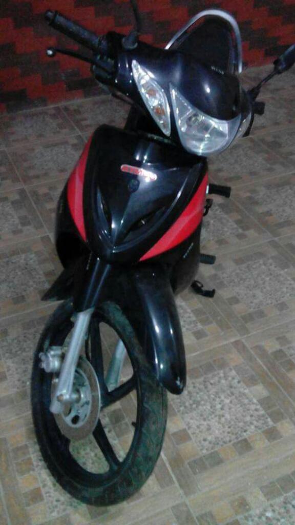 Vendo Moto Modelo 2016