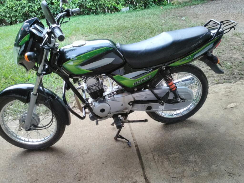 Vendo Linda Boxer Ct 100 2014