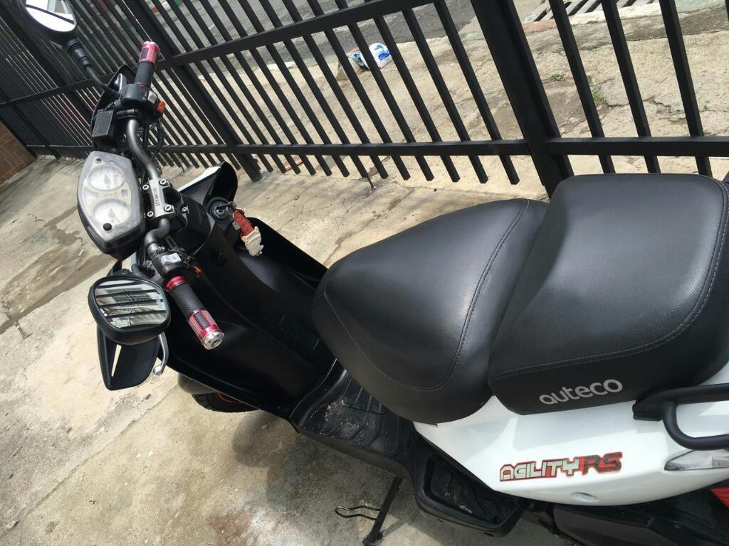 Vendo Moto Agility 2012