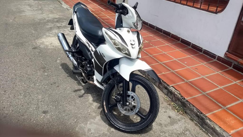 VENDO MOTO BERA 2013 CON PAPELES AL DIA