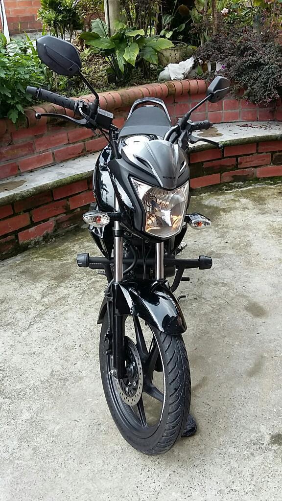 Moto Honda Invicta Negra Modelo 2016