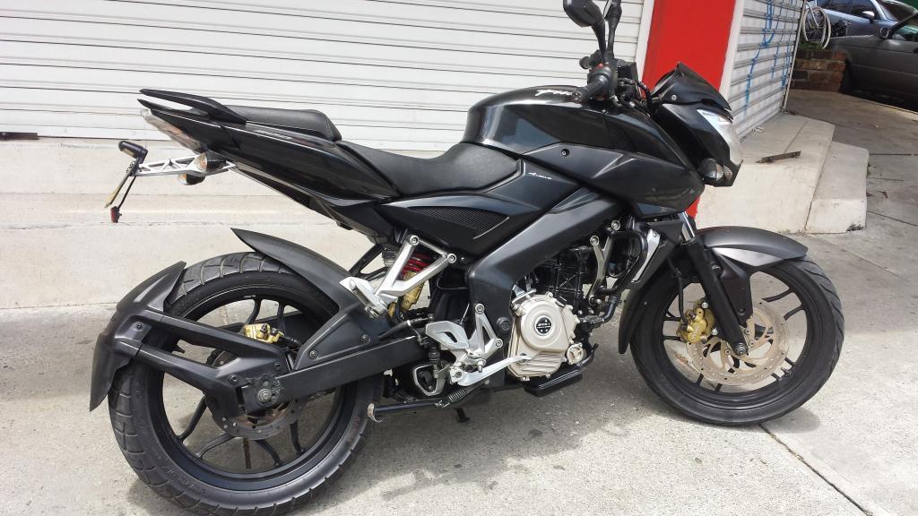 pulsar 200 Ns 2014