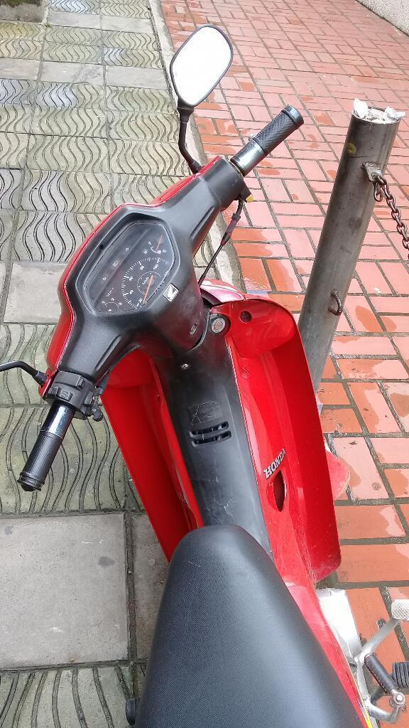 Vendo Moto en Buen Estado