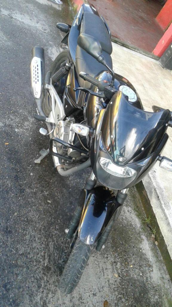 vendo moto modelo 2016 papeles al dia