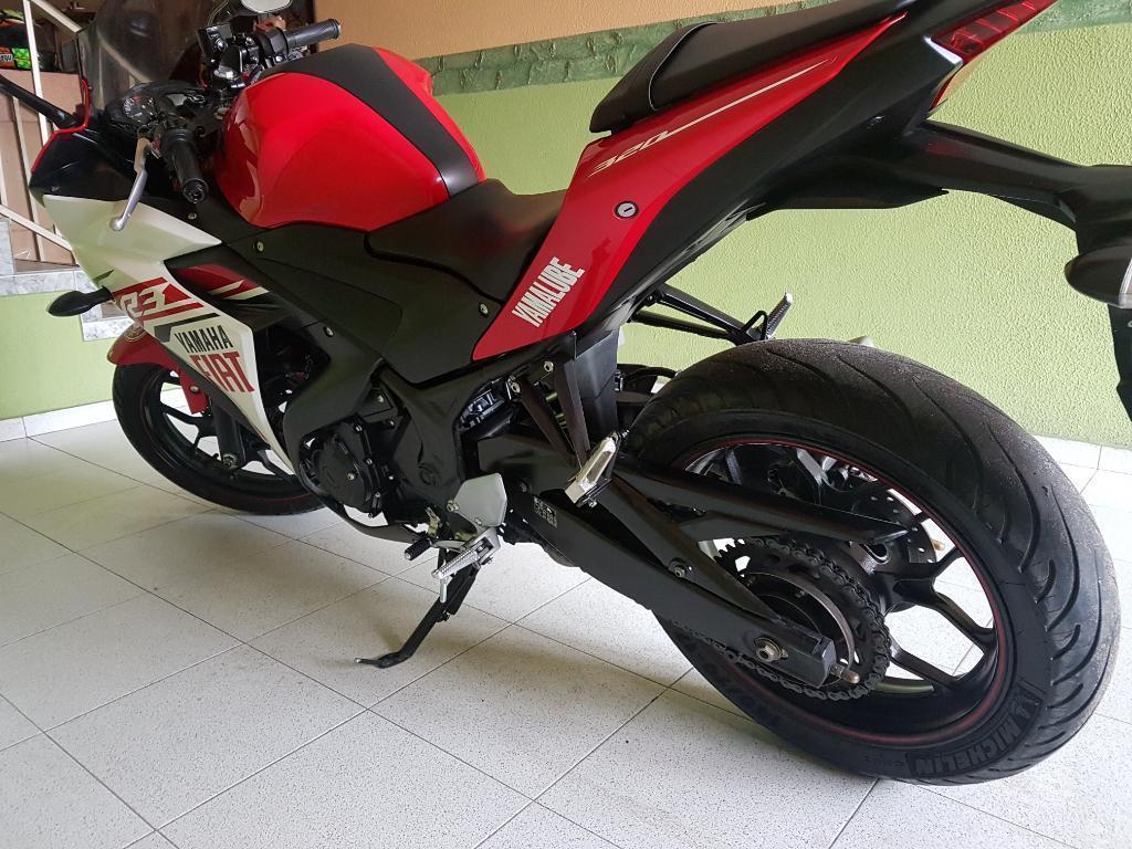 Yamaha R3 Modelo 2015