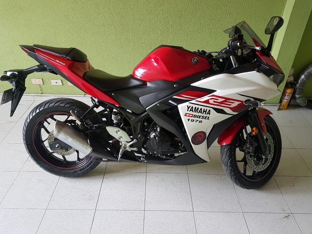 Yamaha R3 Modelo 2015