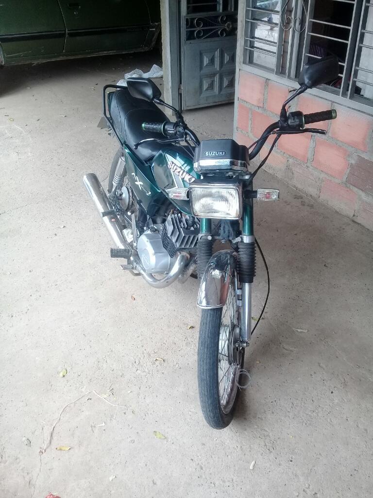 Ax100 Modelo 2001