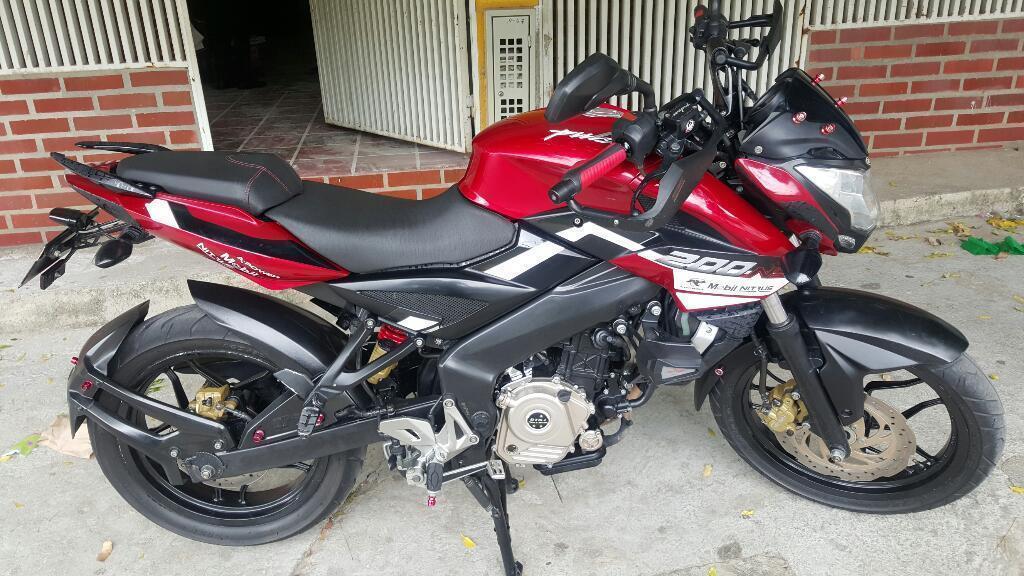 Hermosa Pulsar Ns 200 . 2014