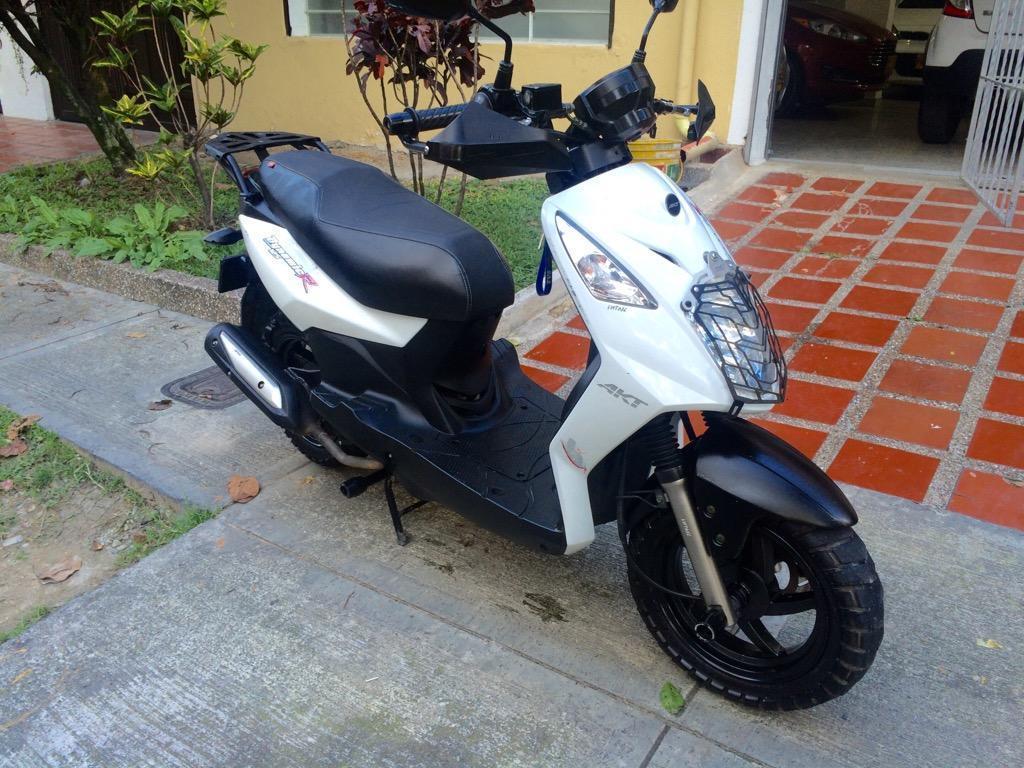 Akt Dynamic R125 2016