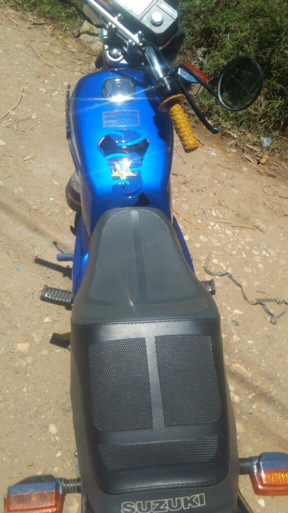 Vendo Ax 100 Modelo 2004