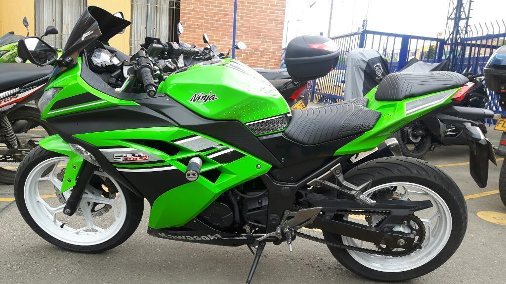 Vendo Kawasaki 300 Edicion Especial 52