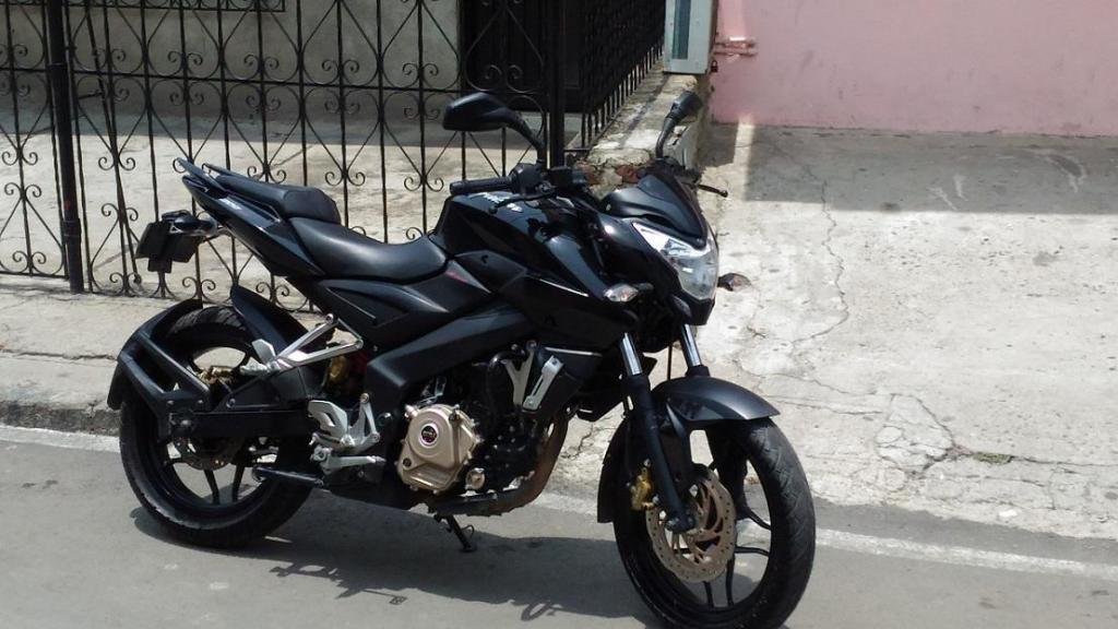 Pulsar NS200 2014