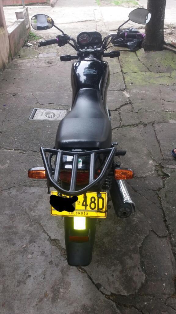 Se Vende Honda Cb1 Modelo 2015