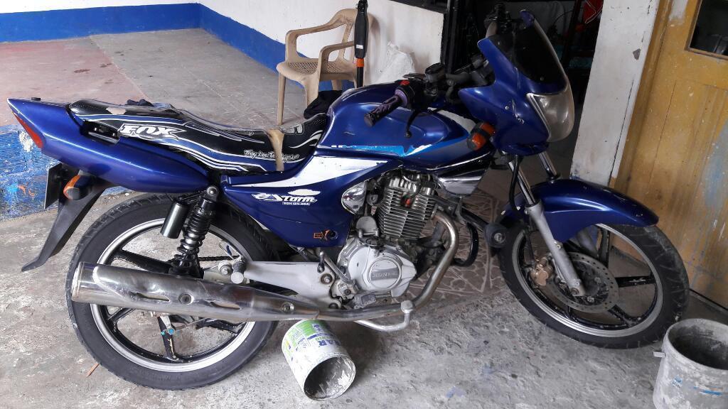 Se Vende Moto Hondavestorm 125