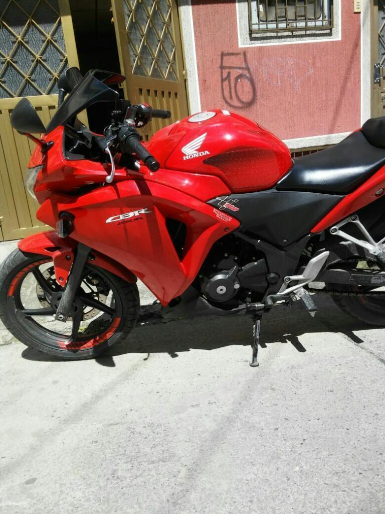Honda Cbr 250 Std. Mod 2015. 16000 Kms