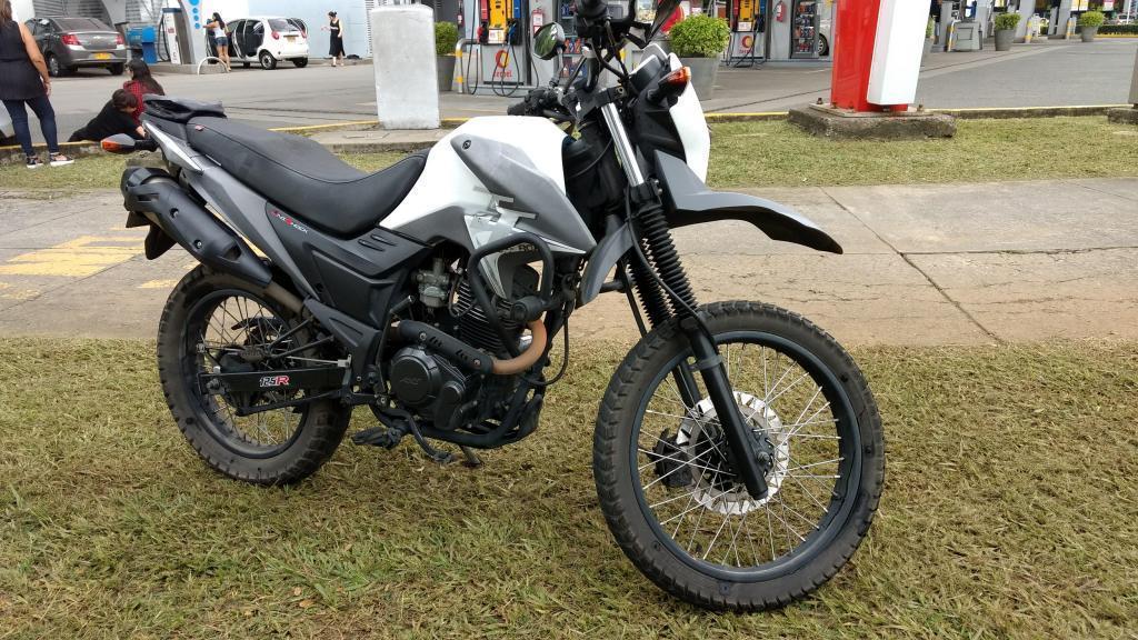 AKT TT125 modelo 2016