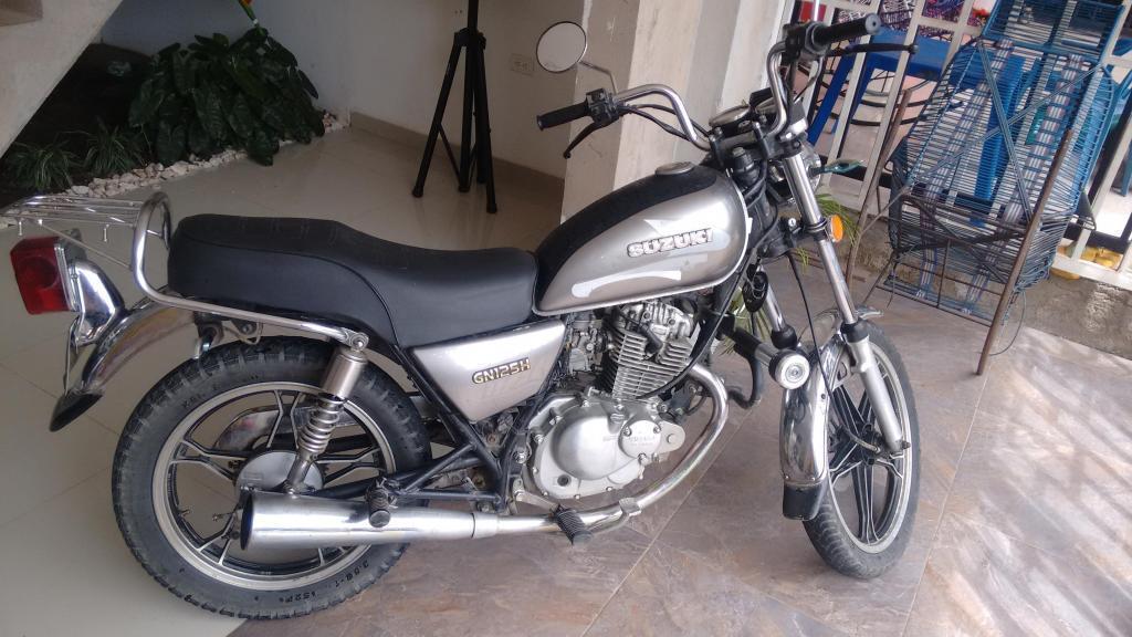 SE VENDE MOTO GN MODELO 2007 EN EXCELENTE ESTADO LLAMAR AL 318 811 75 50, SOLO CUENTA CON TARJETA DE PROPIEDAD