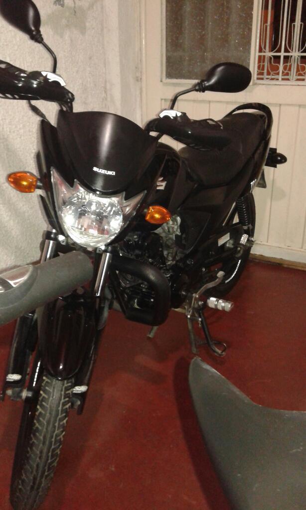 Vendo Moto Suzuki